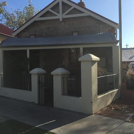 Fremantle Holiday Accommodation Wa Extérieur photo